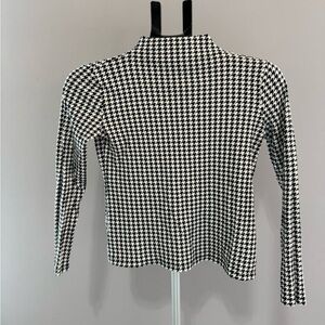 Ann Taylor Black and White Long Sleeve Fitted Blouse
